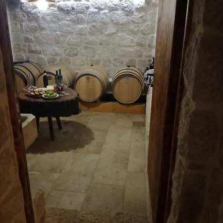 Vintage & Modern Tučepi
