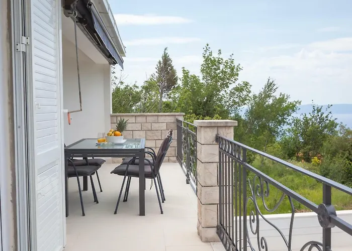 Vintage & Modern Villa Tučepi