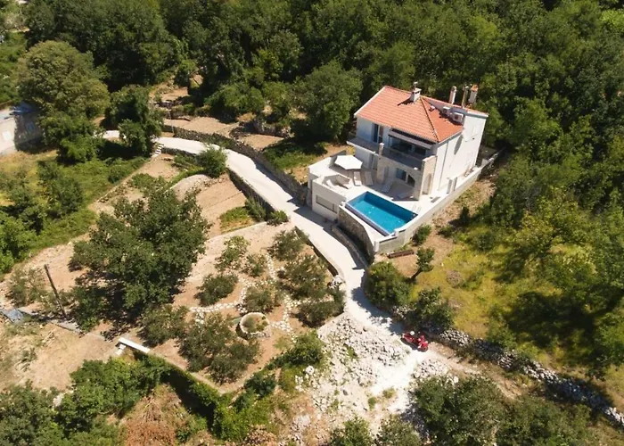 Villa Vintage & Modern *