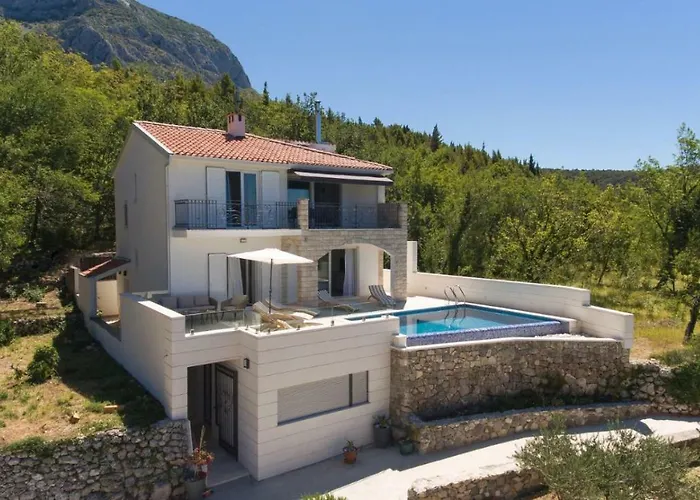 Vintage & Modern Tučepi