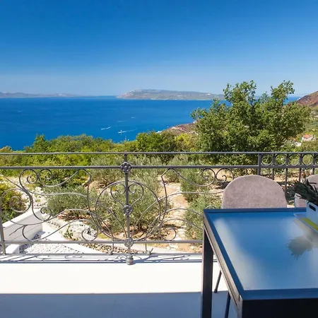 Vintage & Modern Villa Tučepi